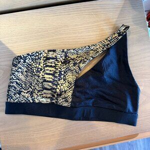 Onzie Sutra Sports Bra